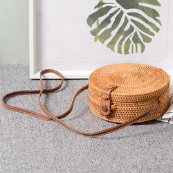 Bolso cruzado de cuero hecho a mano para mujer, bolsa de playa redonda de mimbre, estilo bohemio, pequeño, Bali, novedad de 2023