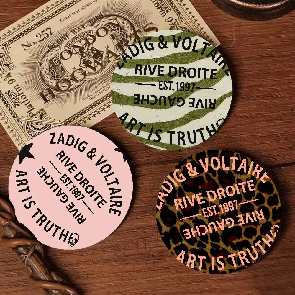 بارد Z-ZADIG & V-VOLTAIRE شارات دبابيس التلبيب دبابيس قبعة دبابيس دبابيس الهدايا ديكور حقائب الظهر