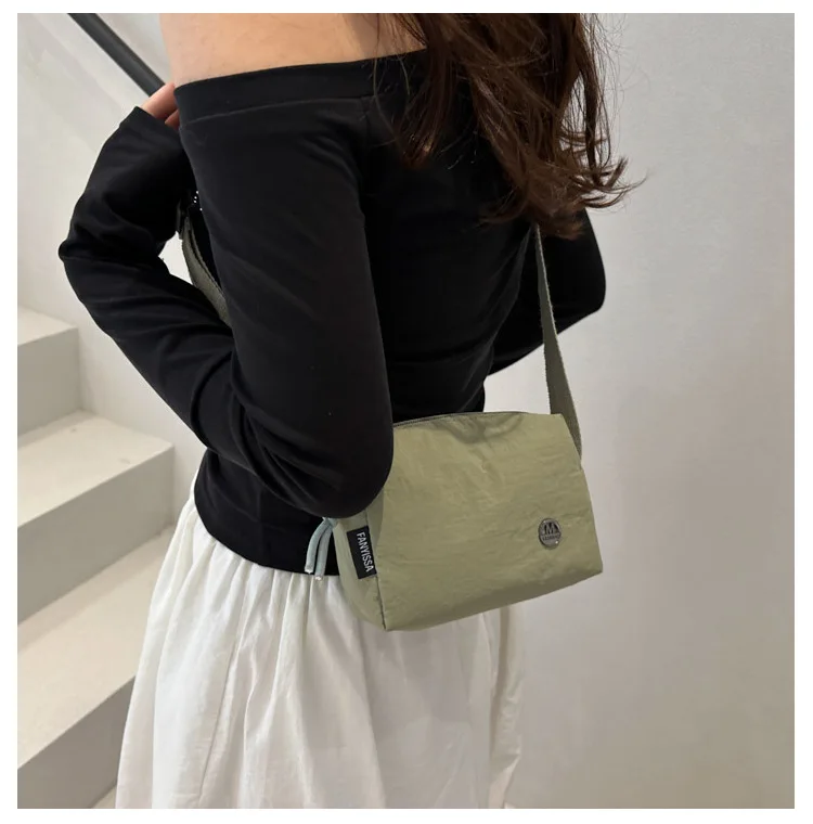 Einfache Mini-Umhängetasche für Damen, Modische Sling-Bag, Kompakte Reißverschlusstasche, Handtasche für Ausflüge, Tägliches Pendeln, Lässige Crossbody-Tasche – Detail 18