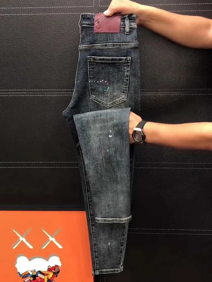 

Новые осенние мужские джинсы: модные, удобные, универсальные, деловые, с эффектом премиум-класса, прямые, повседневные брюки.