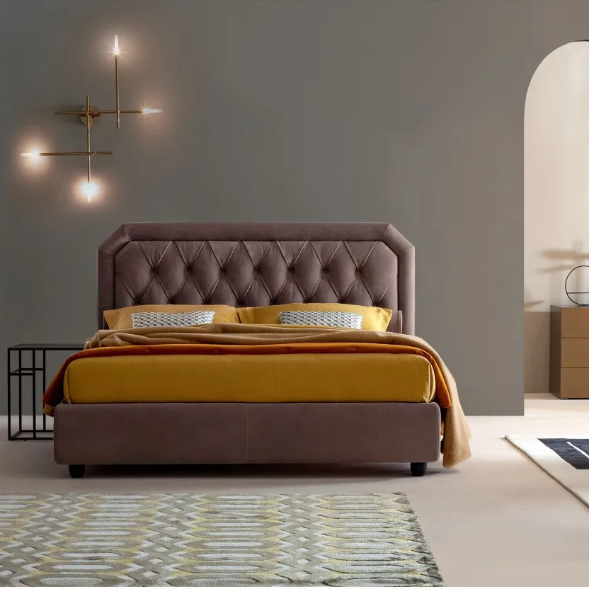 

American light luxury double master bed, simple French cream wind atmosphere high bed