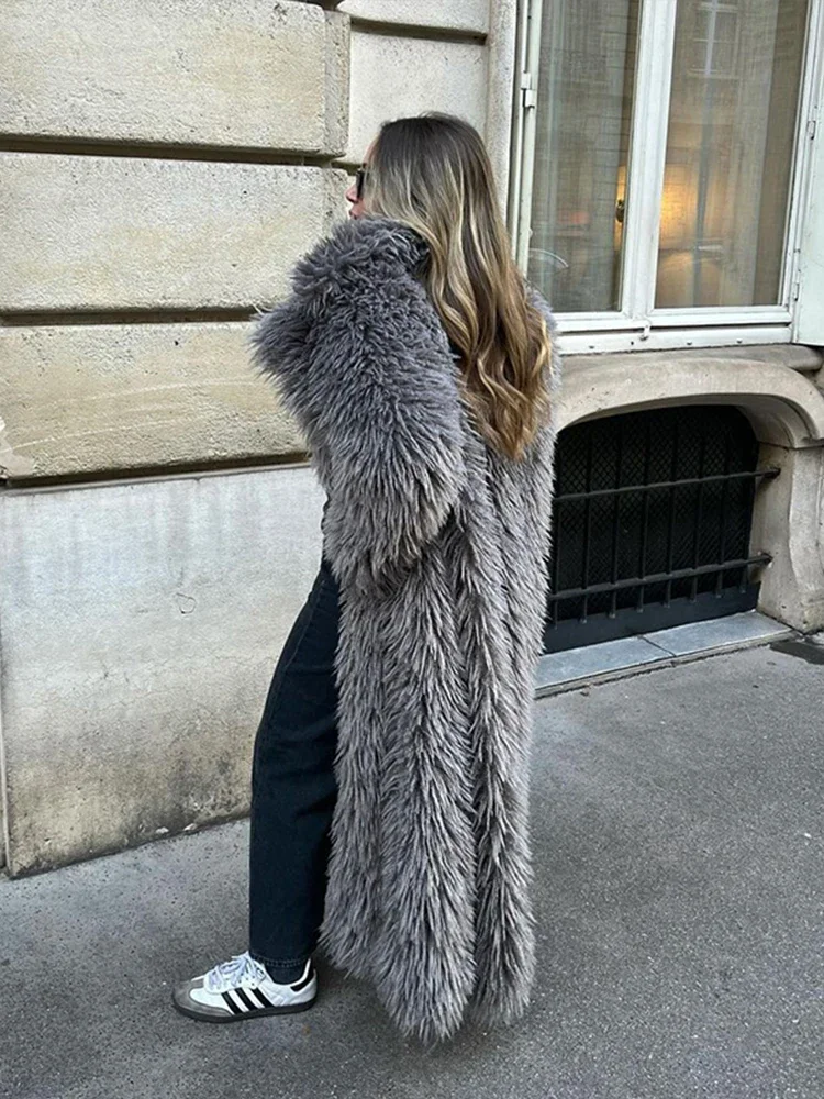 معطف شتوي طويل من الفرو الصناعي للنساء عتيق بأكمام كاملة وجيب وطية صدر السترة ملابس خارجية سميكة ودافئة للسيدات موضة 2026 ملابس خروج حضرية للسيدات