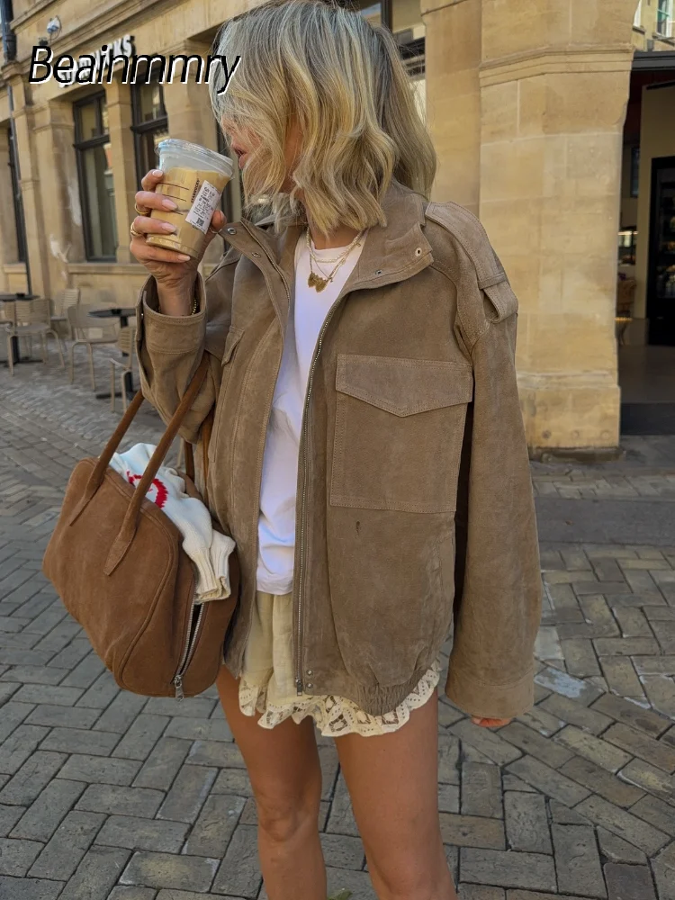 

Casual Khaki Suede Jacket Women Fashion Chic Stand Collar Zipper Pocket Loose Outerwear Lady Autumn New Daily Highstreet Jackets