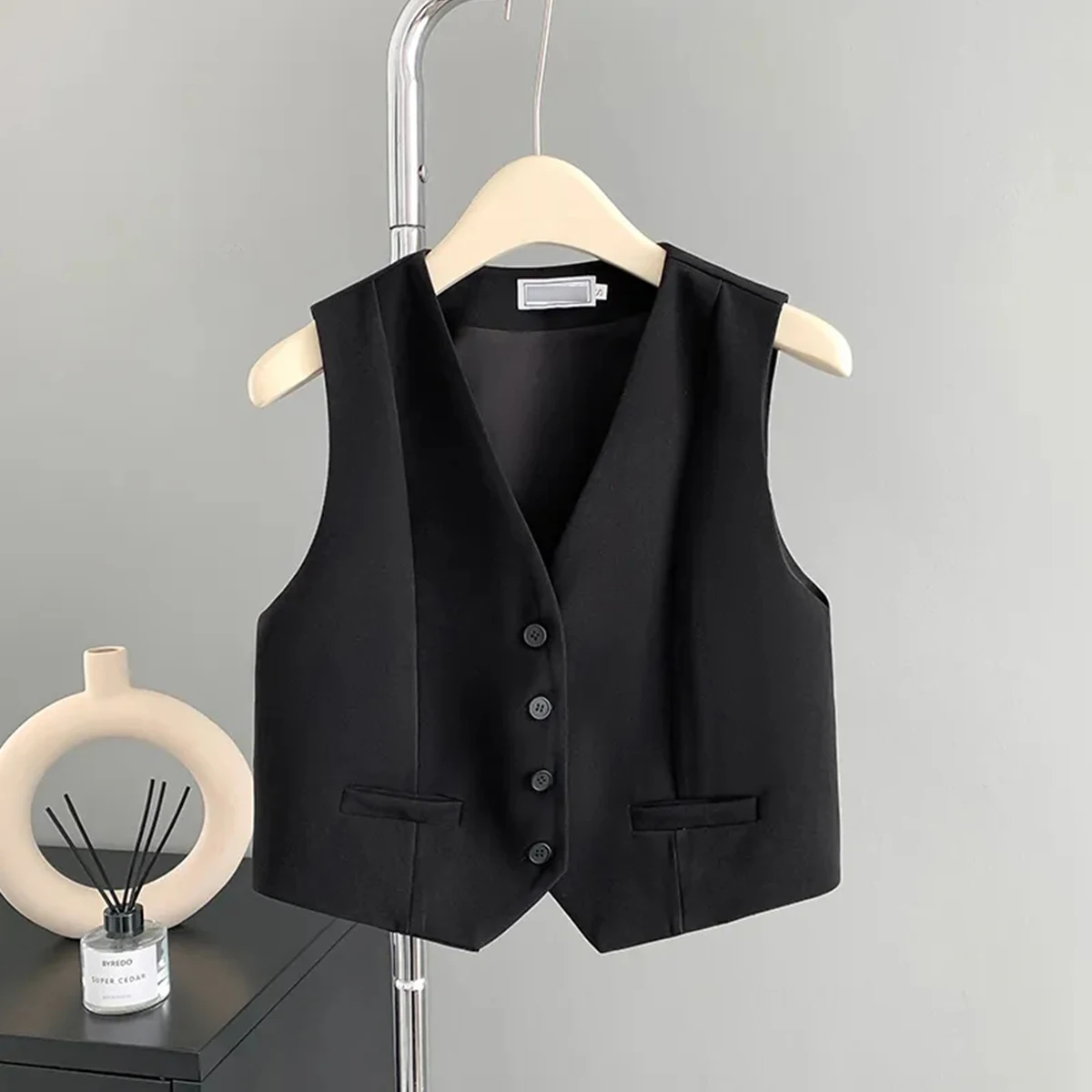 Fashionable Short Women's  Vest 2026 Summer New Outerwear Inner Wear Stylish Polyester Fiber Single Button Pure Color