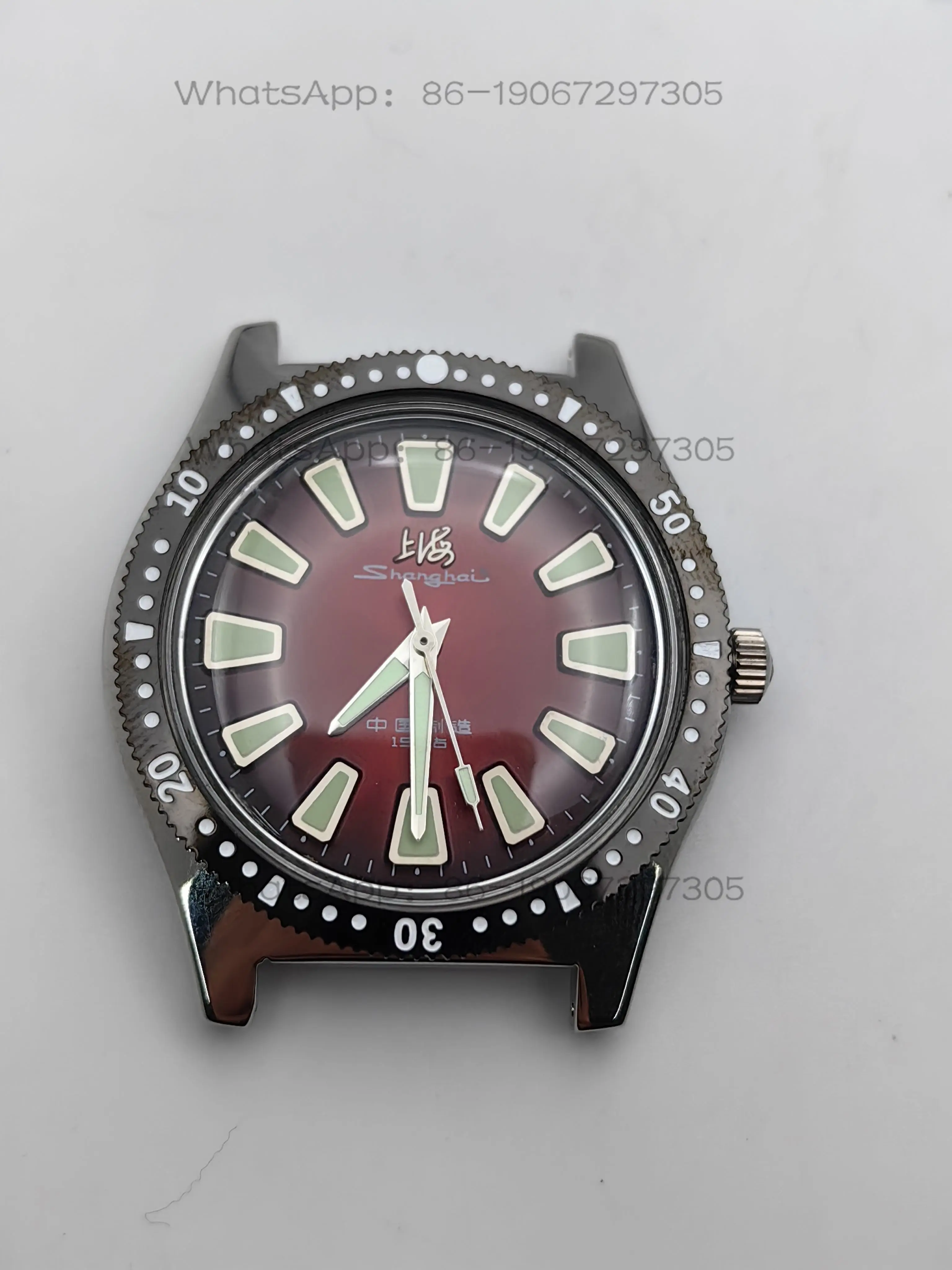 

Large Refurbished Old 7120 Manual Shanghai Watch Movement Wide Scale Pressure Ring Model Outer Ring Non-turning Red Plate 40