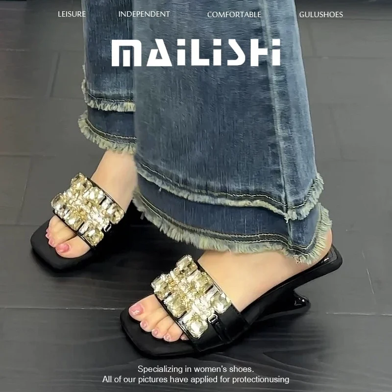 

Heightened Slippers for Women 2026 New Beautiful French Rhinestone with Wedge Sandals for Summer Wear