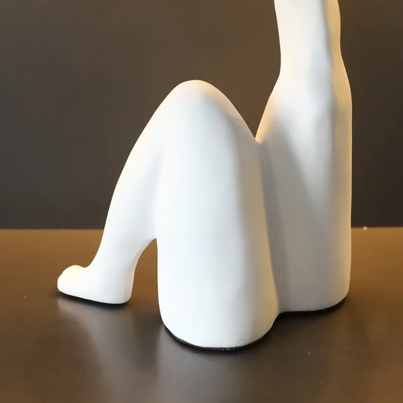 European Resin Human Figure Sculpture Craft Ornament Living Room Office Bookshelf Black and White Human Body Ornament Home Decor