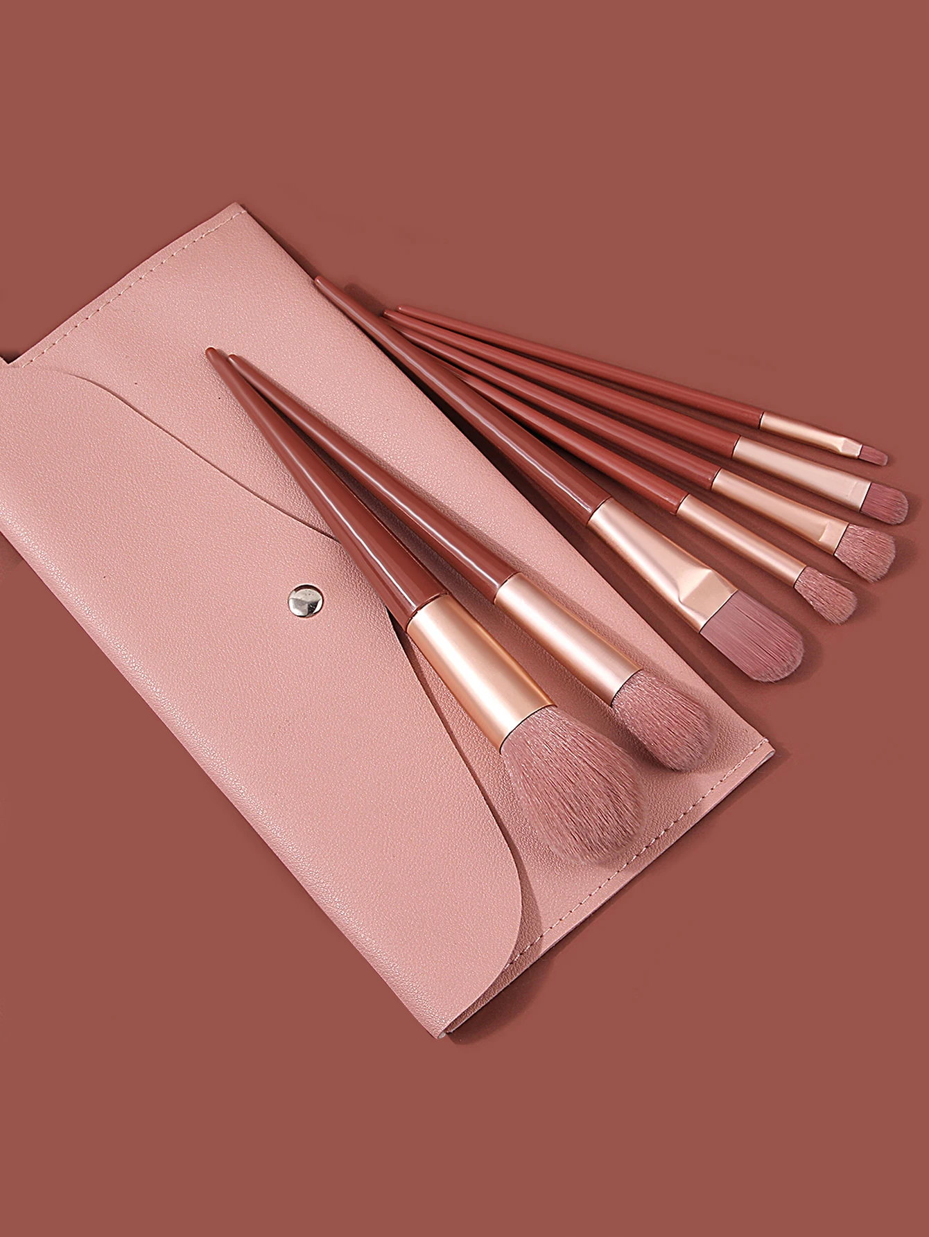 7pcs wine red makeup brush set, soft bristles, no brush marks, foundation brush, eyeshadow brush, blush brush with makeup bag,