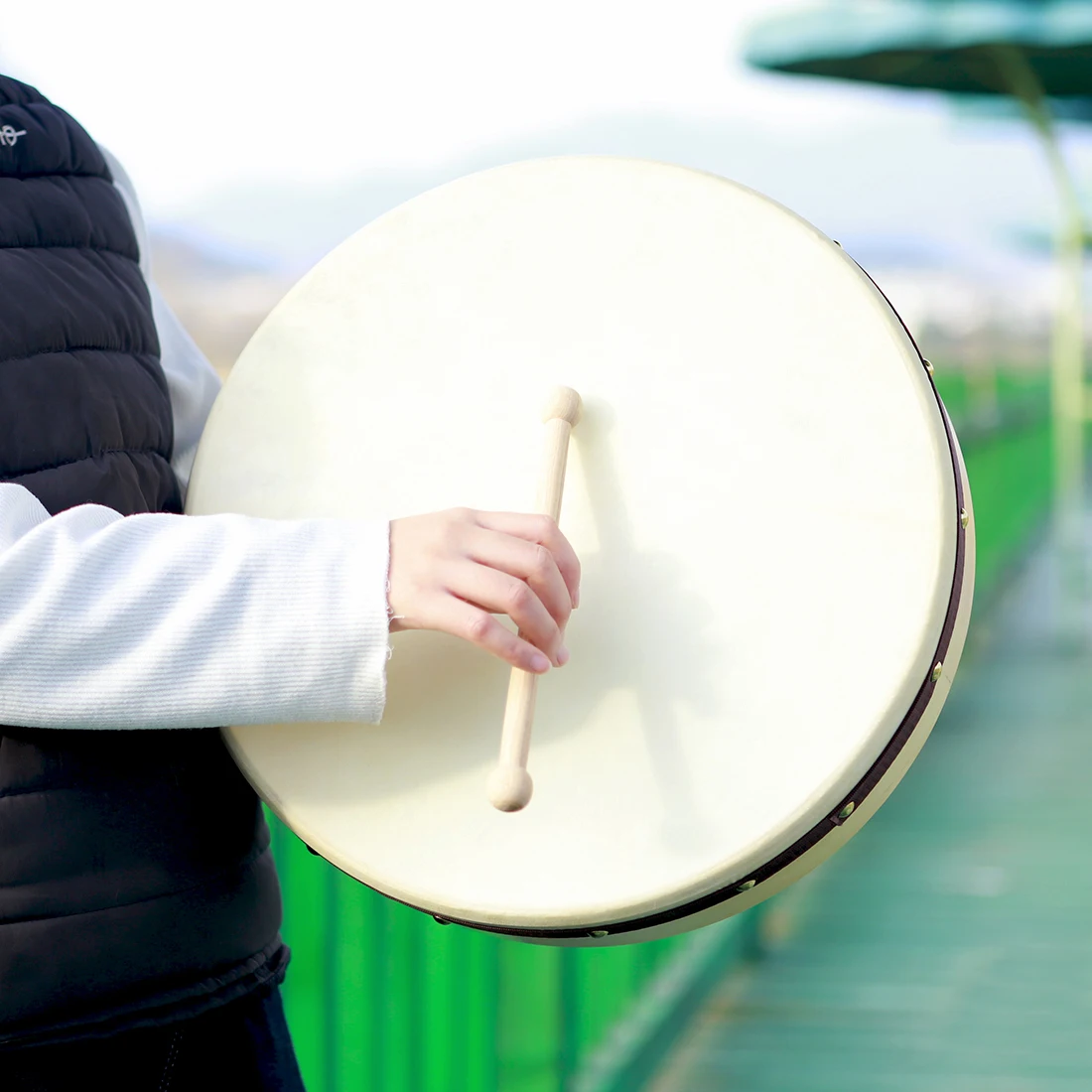 IRIN 16/18 Inch Tambourine Sheepskin Ireland Drum Handheld Tambourine Entertainment Traditional Percussion Music Instrument Drum