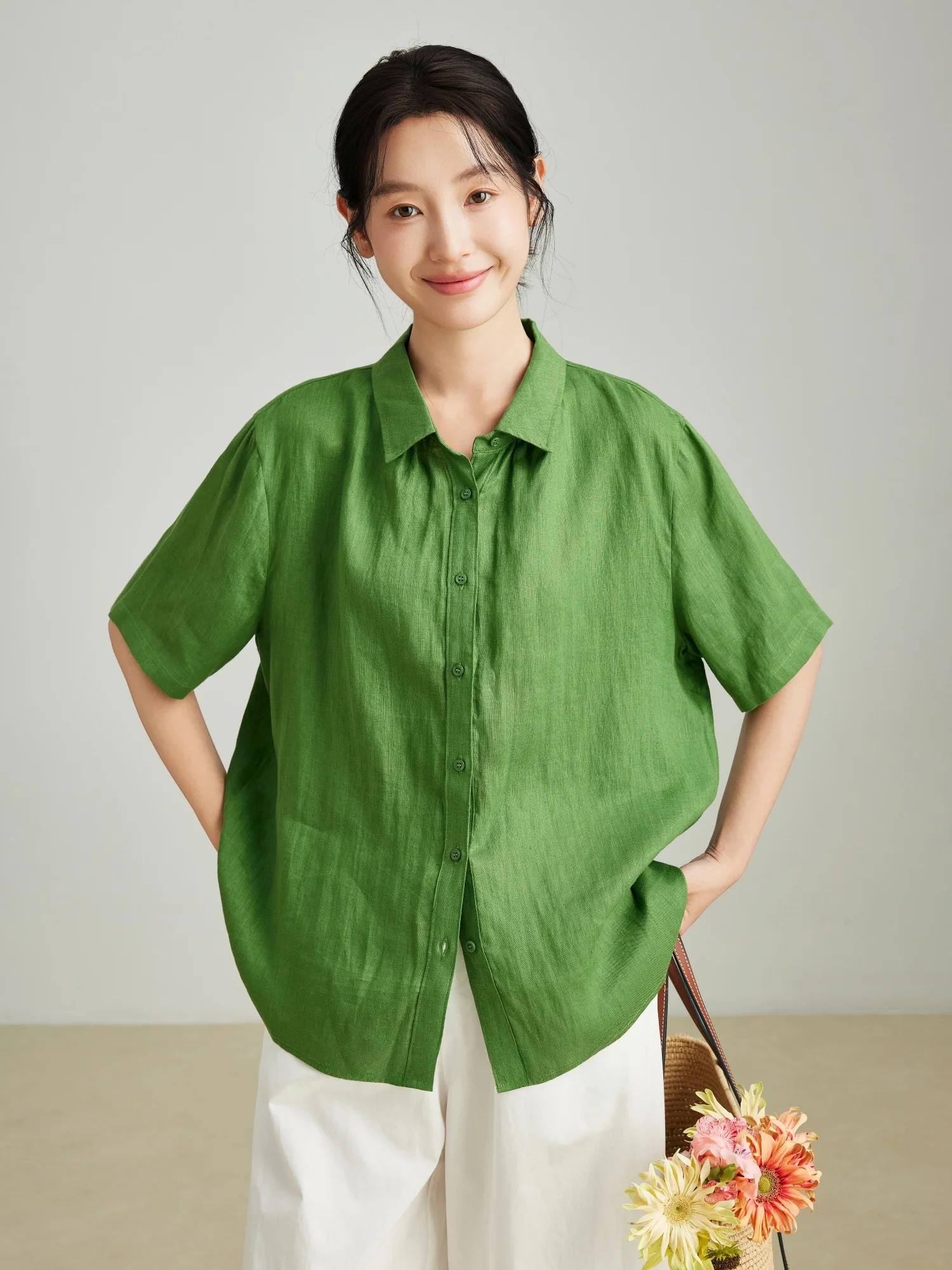 

Льняная повседневная модная женская рубашка-поло для лета 2025: новая, стильная, простая, с отложным воротником, для офиса и повседневной носки