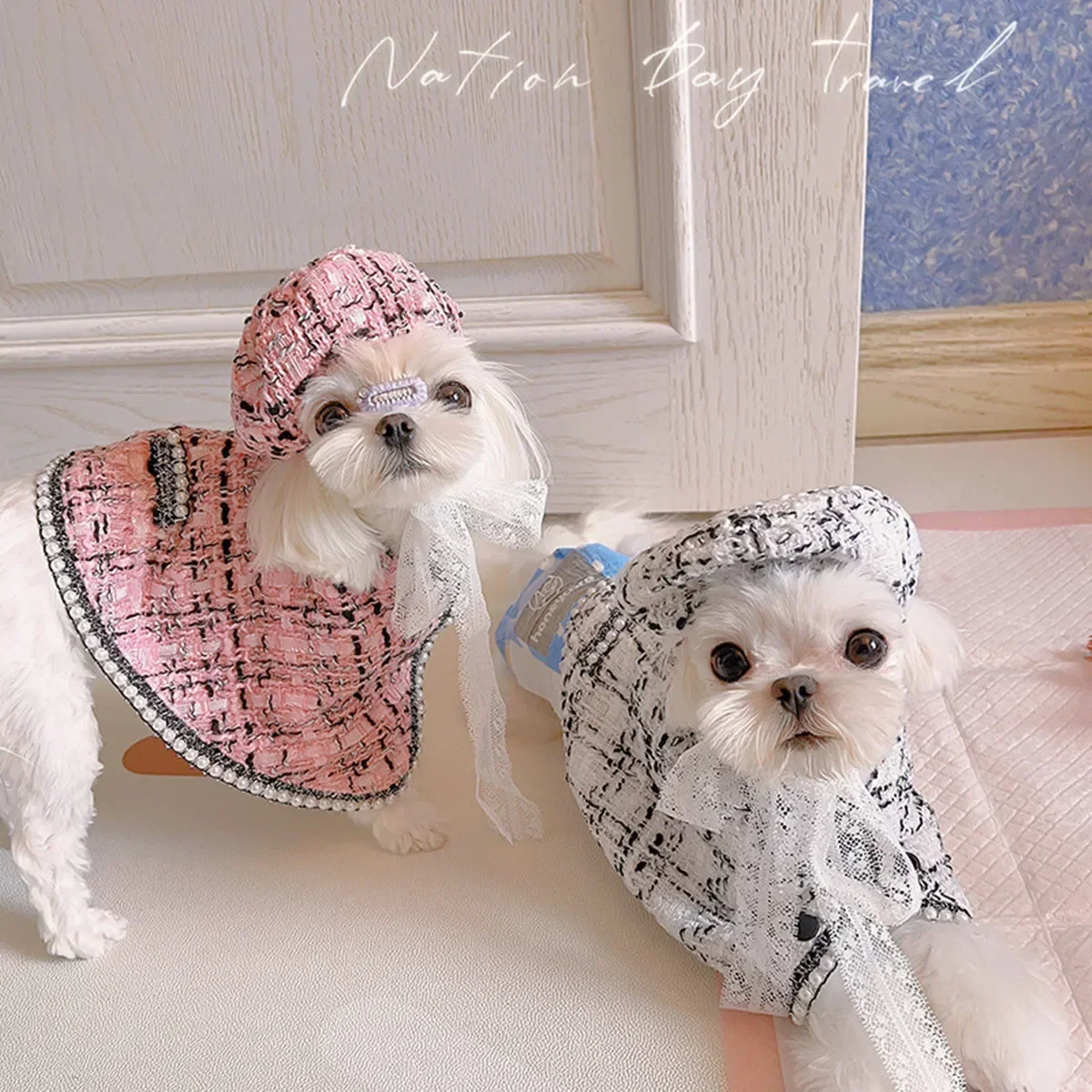 

INS Style Dog Cloak Warm Winter Plaid Jacket Luxury Small Dog Coat with Hat Pet Clothes for Puppy Medium Dog Design Pet Supplies