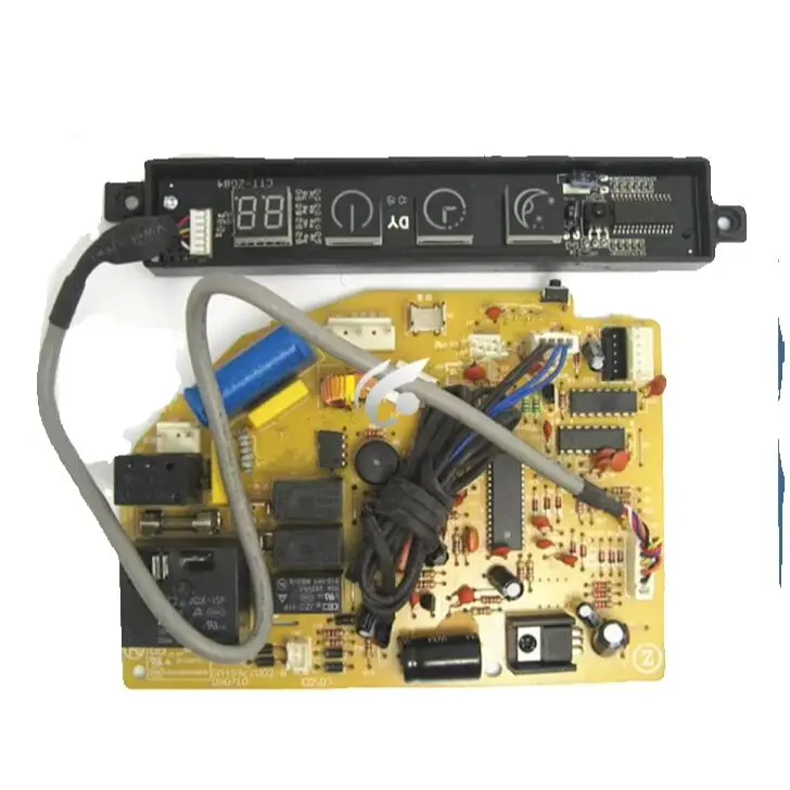 

Комплект плат для кондиционера Chigo: компьютерная плата GM162CZ005-E, материнская плата ZGAE-84-3E, плата дисплея.