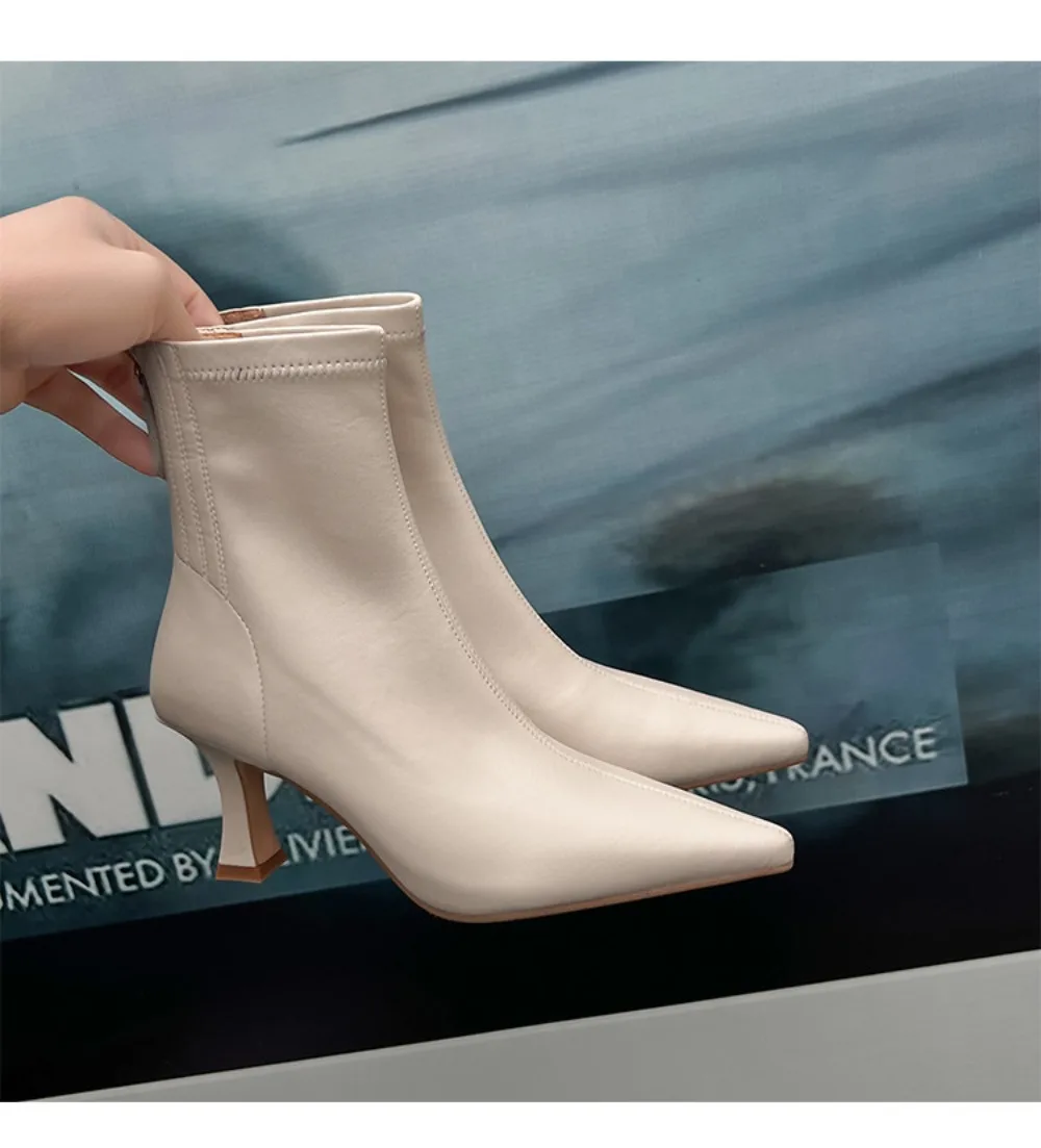 

2026, модные женские ботильоны, осенняя эластичная обувь, зимние женские короткие сапоги из микрофибры на высоком каблуке с острым носком, размеры 34–40