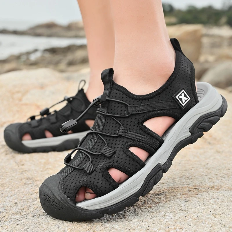 Summer Men's Sandals Outdoor Closed Toe Hiking Sandals Casual Beach Walking Slippers Lightweight Travel Breathable Wading Shoes