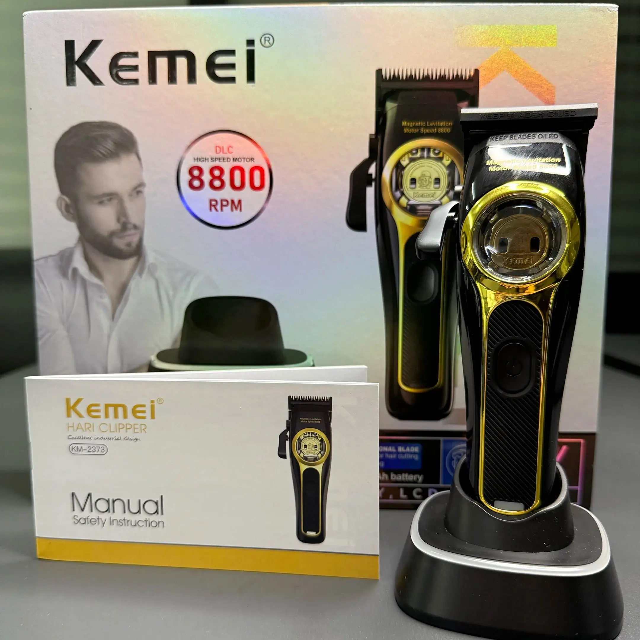 Kemei المهنية مقص الشعر المغناطيسي الإرتفاع المحرك 8800 دورة في الدقيقة شحن قاعدة مقص الشعر الرجال مقص الشعر KM-2373 #2