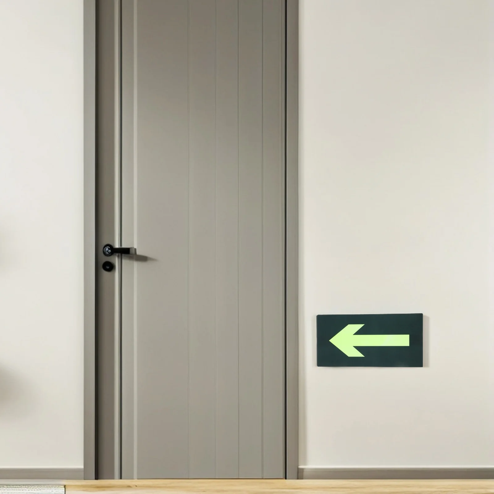 

8Pcs Luminous Exit Arrow Stickers Self Adhesive Waterproof Emergency Safety Signs for Fire Evacuation Public Spaces Assembly