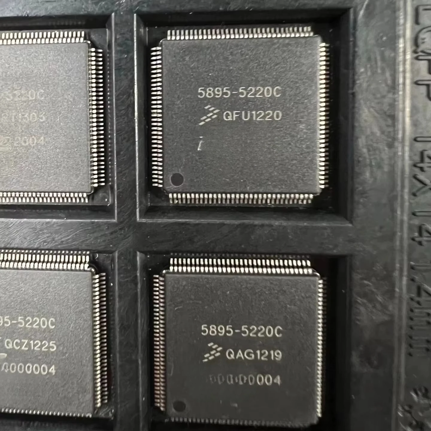 

Gold seller 5895-5220 5895-5220C Automotive ABS Motherboard Chip New Original Automotive Computer Chips IC 990-9413.1B