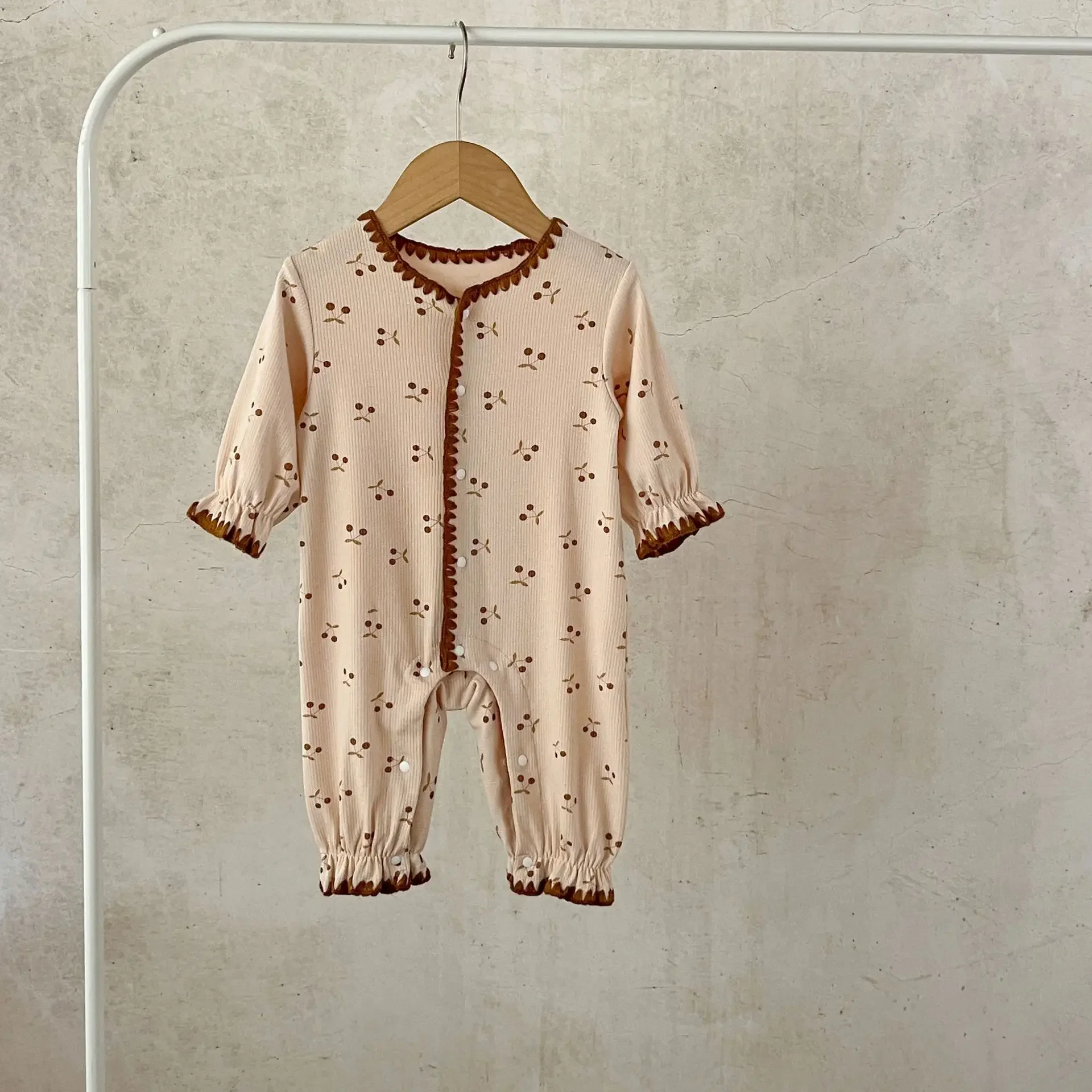 Baby Clothes Cotton Soft and Comfortable Sweet Jumpsuit 2024 Spring and Autumn Girls Baby Fashion Casual Printed Romper