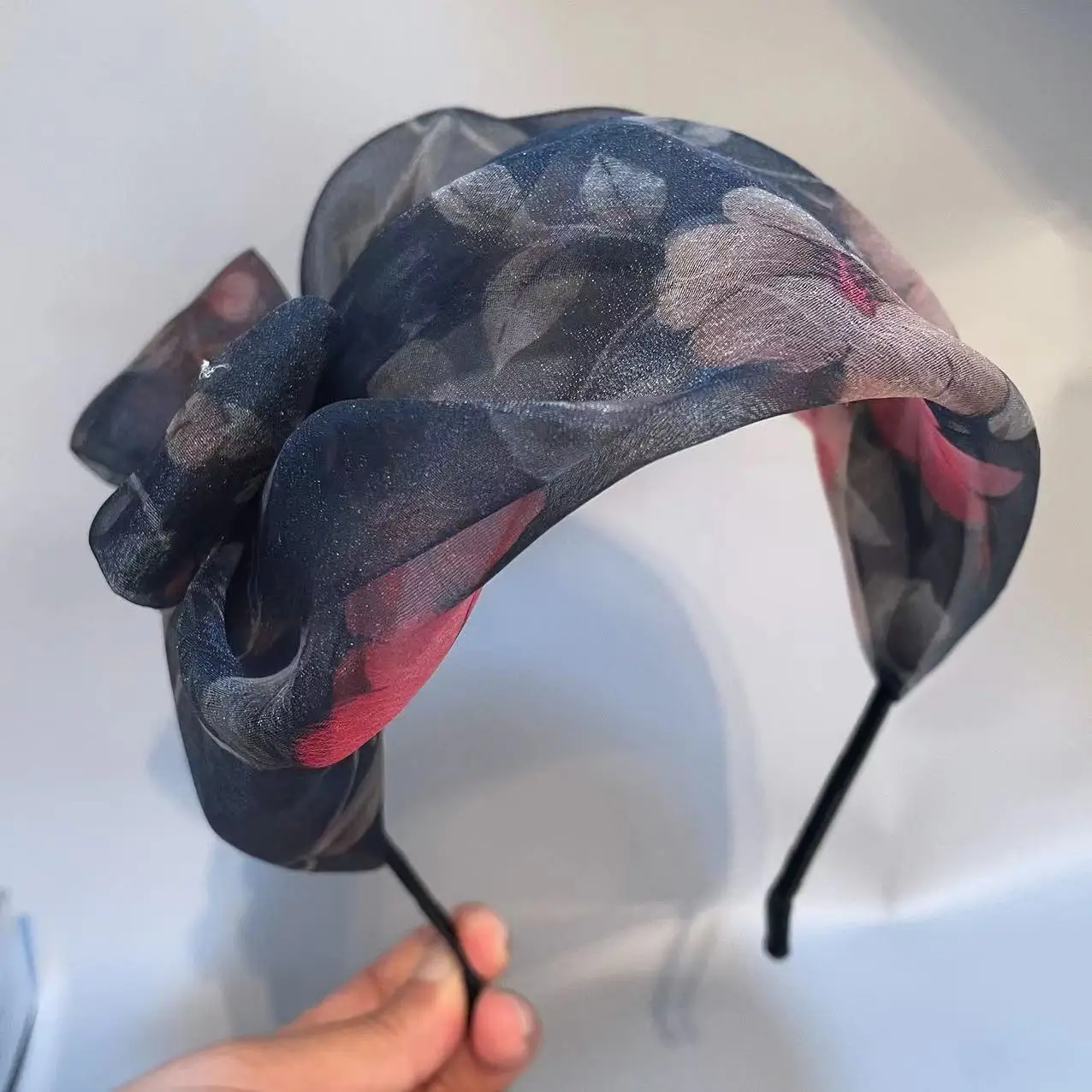 Organdy Baskenmützen-Stil Stirnband - Atmungsaktiver Bedruckter Halb-Hut, Haarbedeckung & Party-Haaraccessoire