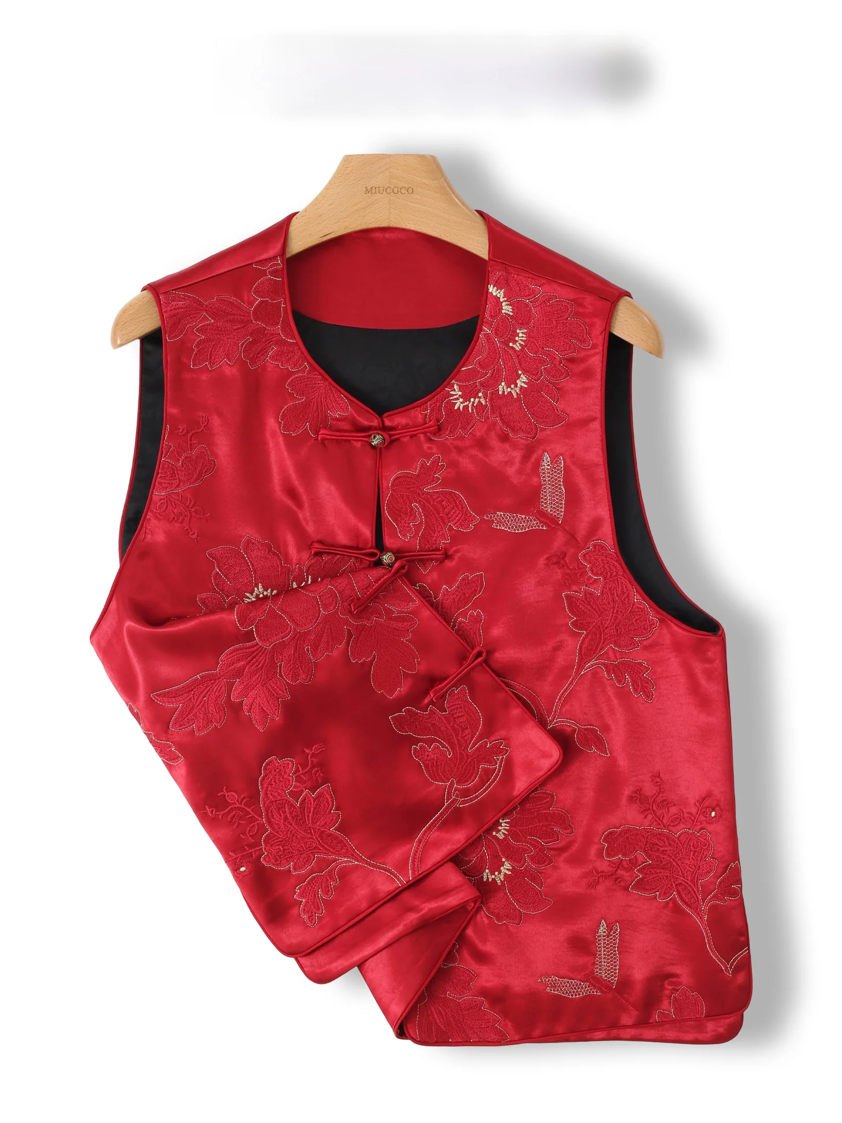 

New Chinese Style Embroidered Vest Women's Top Retro Atmosphere Elegant Girl Outwear Floral Pattern Single Button Closure