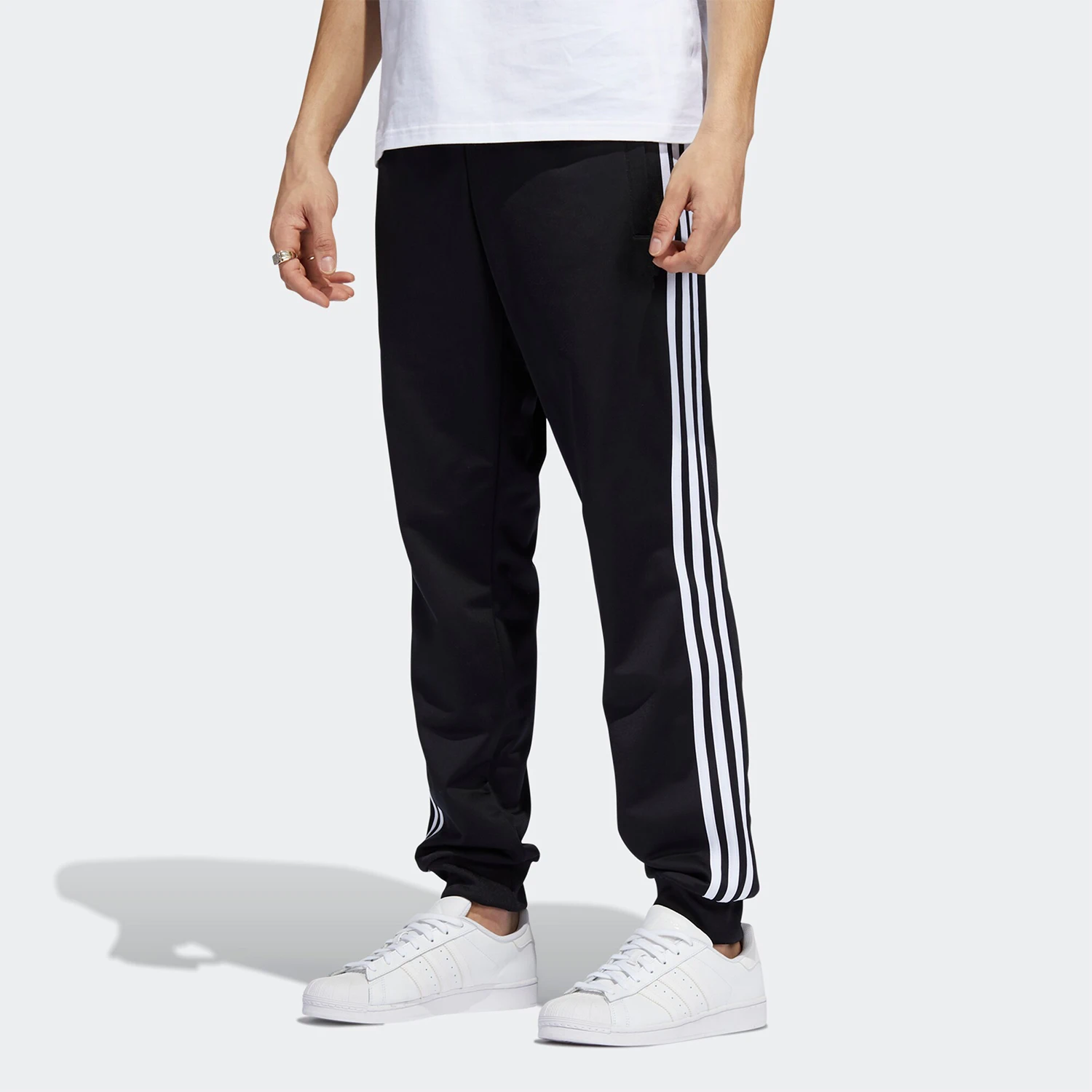 

Adidas Genuine Three Stripes New Men's Sport Casual Breathable Long Pants H31304