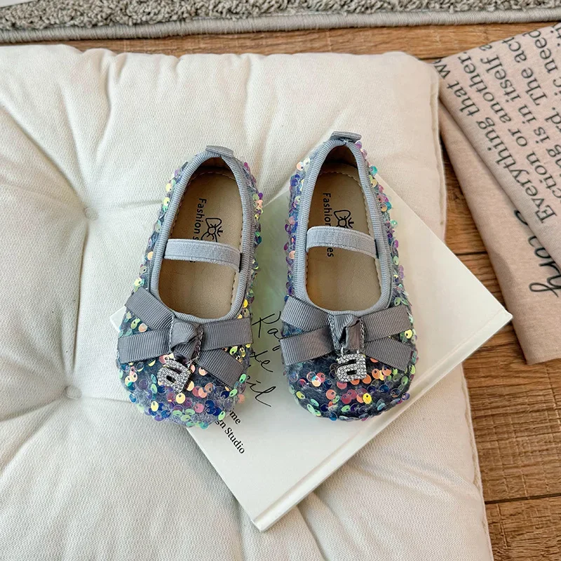 

2024 Spring/Summer New Children Lesther Shoes for Girls Single Shoe for Party Cute Korean Sequin Bow Fashionable Princess Flats