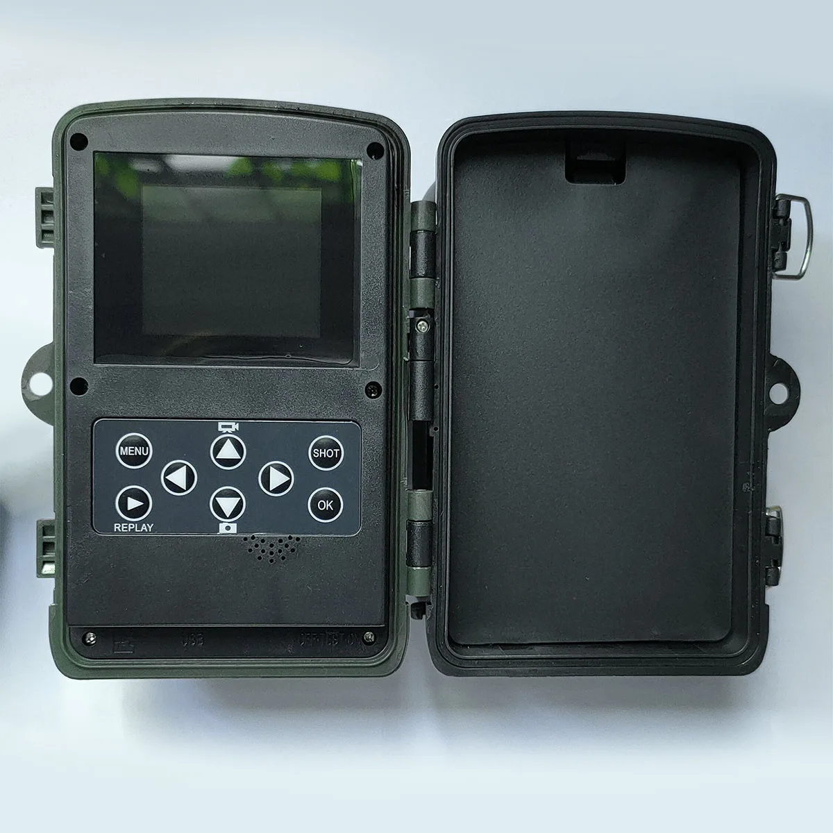 

16Mp Infrared Trail Camera 0.3S Trigger 20M Vision Range 120° Wide Angle Hunting Camera Wildlife Surveillance Ip65 Green