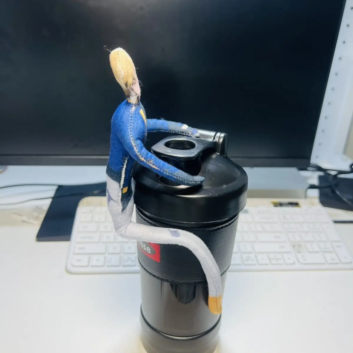 陸光リンククリックアニメコスプレぬいぐるみ可動式抽象ボディワイヤースケルトンハロウィン小道具