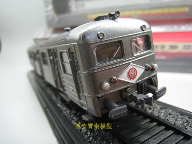 1/87 New Arrival Special Price Diecast Metal Multiple Train Model Furniture Display Collection Toys For Children