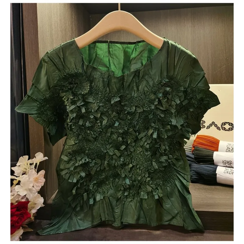 NOVEDAD DE VERANO 2025, camiseta plisada hecha a mano elástica fina de manga corta Miyake, ropa elástica versátil a la moda para mujer