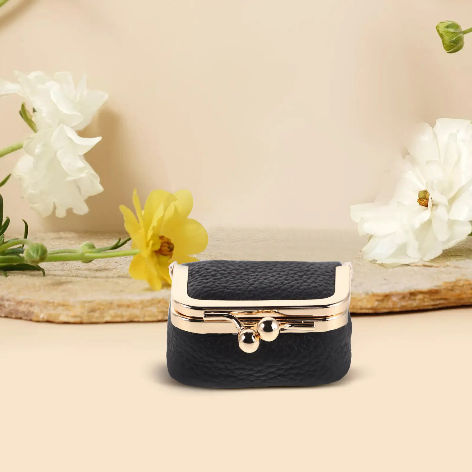 

Mini Travel Jewelry Box Vintage Kiss Lock Retro Organizer for Rings Necklaces Earrings Coins Compact Portable Small Jewelry