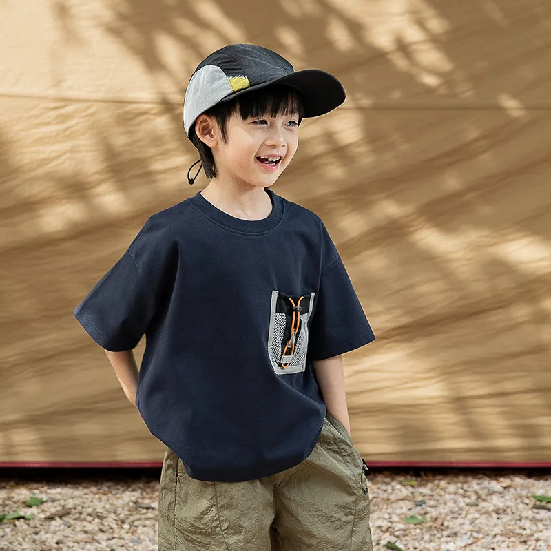 

2025 New Summer Children's Outdoor Style Personalized Cotton Splicing Mesh Pocket Short Sleeved T-shirt