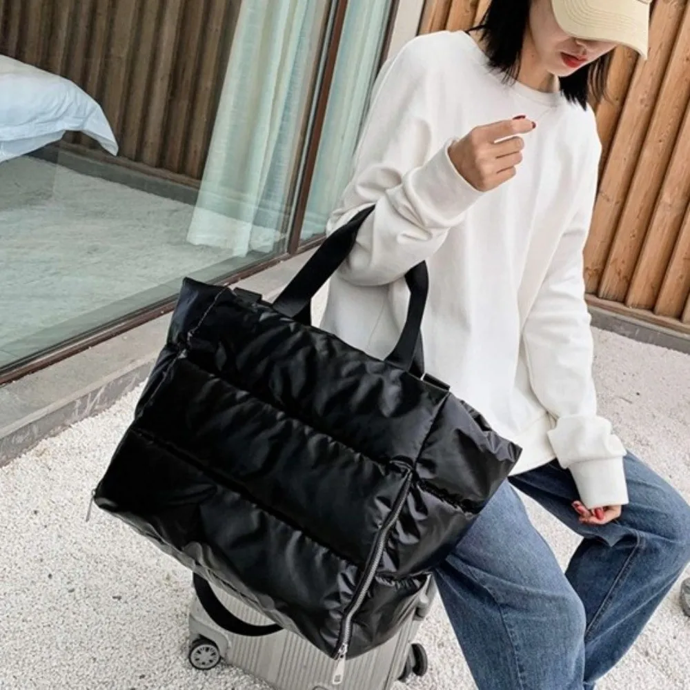 

Solid Color Travel Tote Bag Nylon Soft Shoulder Gym Sports Bag Dry Wet Separation Large Capacity Yoga Mat Bag Yoga Practice