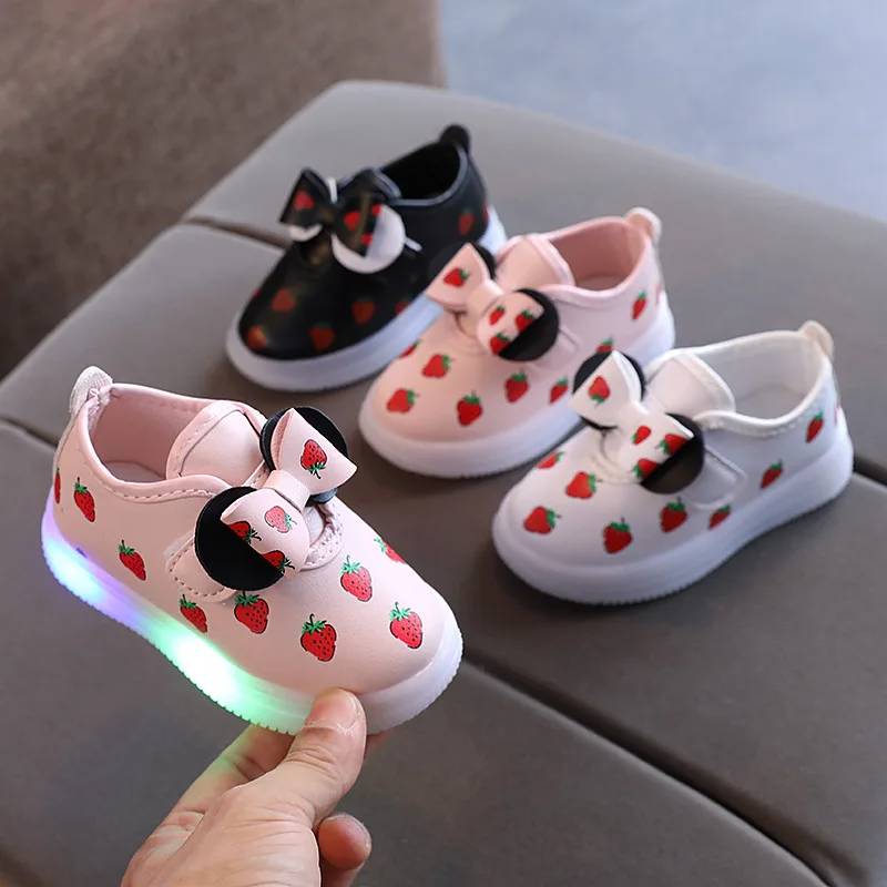 Girls Shoes Children Led Lighted Sneakers Cute Bow Strawberry Kids Shoes Glowing Sole Leather Shoes Korean Toddler Casual Shoes