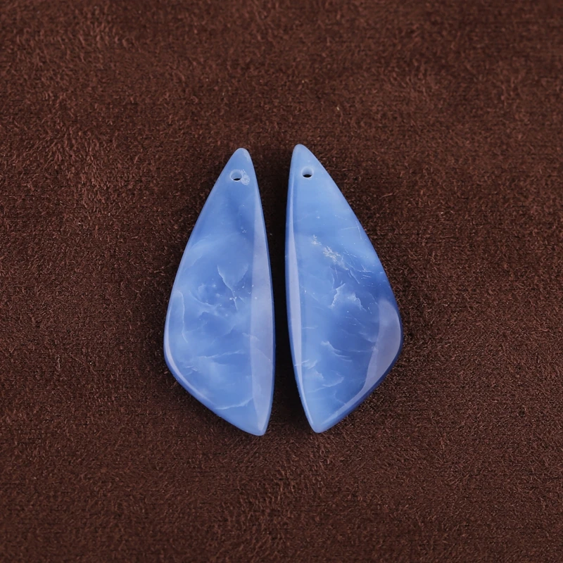 

Blue Onyx Semiprecious Stone Beads Earrings for Women 35x13x4mm 5.4g Fashion Gemstone Jewelry Accessory