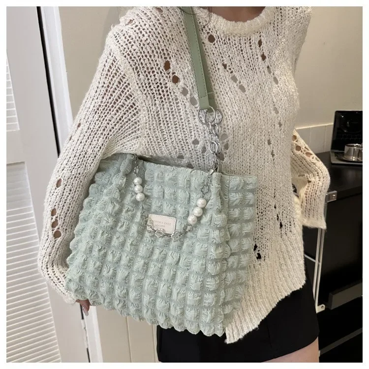 Damen Gesteppte Karierte Wolken-Baumwolltasche, Plissierte Unterarm-Hobo-Shopper-Umhängetasche für den Täglichen Gebrauch – Detail 12