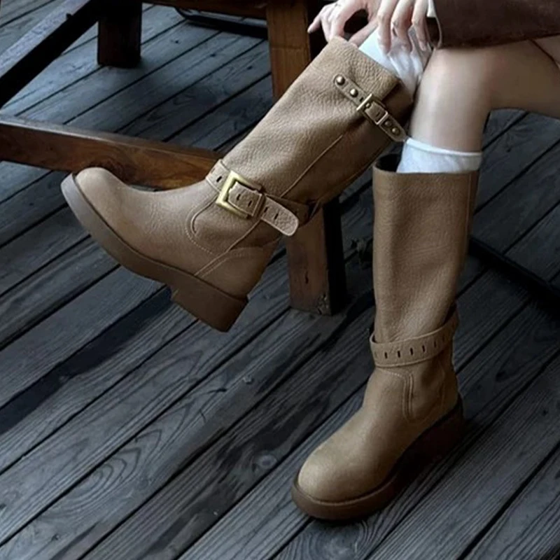 

Женские высокие сапоги Mid Claf на плоской подошве, модные модельные туфли, новые дизайнерские зимние ботинки, новинка 2025 года, повседневные ботинки Chelsea Botas Para Mujer