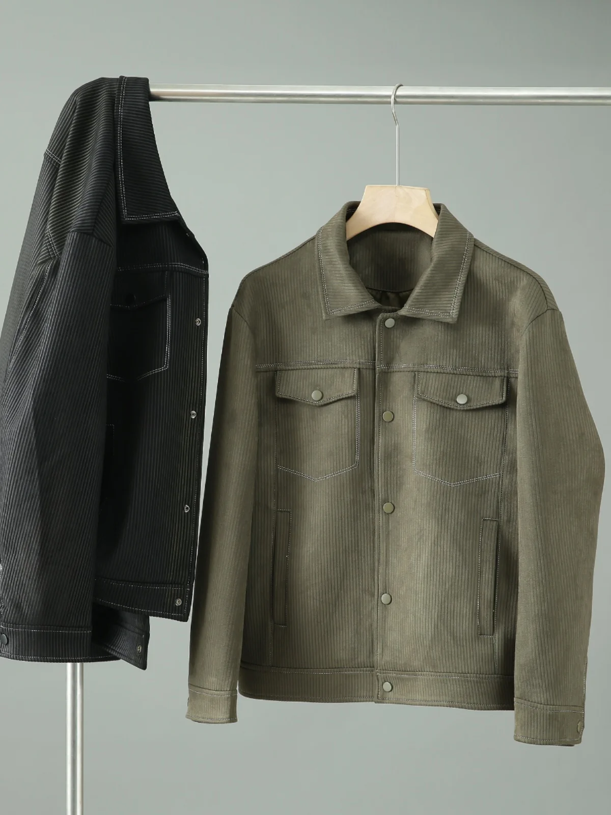 

Мужская замшевая куртка с полосатым дизайном, новая осенне-зимняя модель, модная городская молодежная куртка с длинными рукавами и воротником