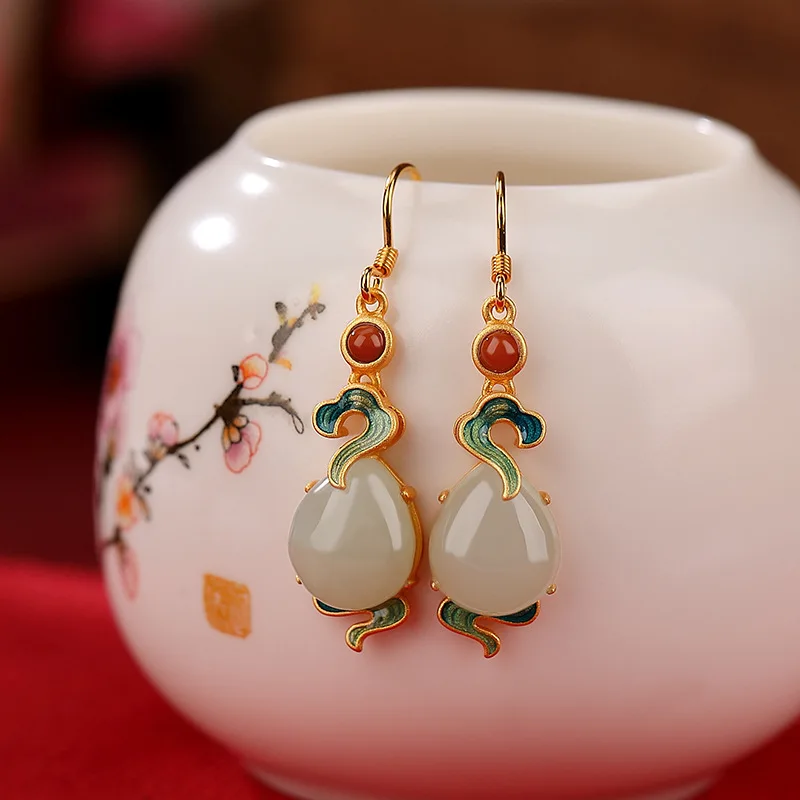 

S925 Sterling Silver Gold-Plated South Red Agate Cloisonné Hetian Jade Cabochon Cloud Pattern Earrings