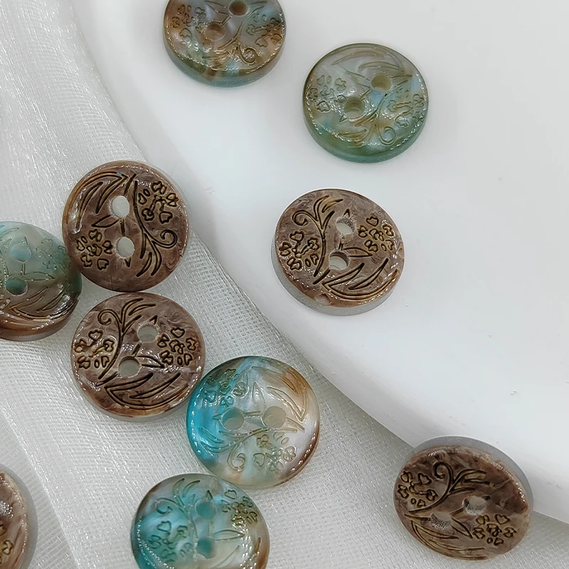 11.5MM Vintage Flower Craved Resin 2-Holes Fashion Buttons Of Clothing High Quality Blue Brown Beautiful Round Small Button DIY