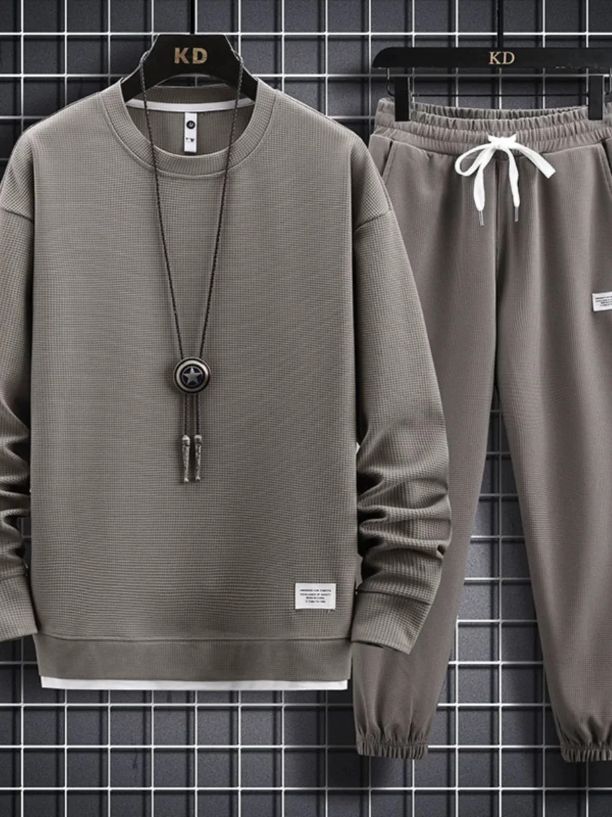 Men's Casual Sports Suit Fleece Lined Spring Autumn Winter Set Long Sleeve T-Shirt And Pants Polyester Fabric Adult Size