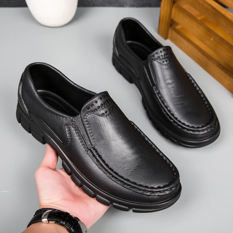 Extra Large 47 48 Men's Slippers One Step Stepping Driving Shoes Four Season Anti Slip Chef Shoes Men's Leather Shoes