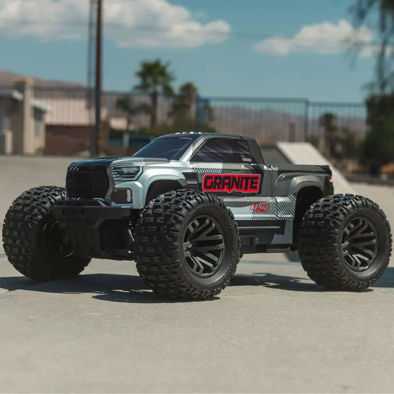 Arrma 1/10 新型V4 Granite RCカー 電動四輪駆動 ブラシレス 2-3s オフロード車 おもちゃ 14歳以上向け リモコン付き