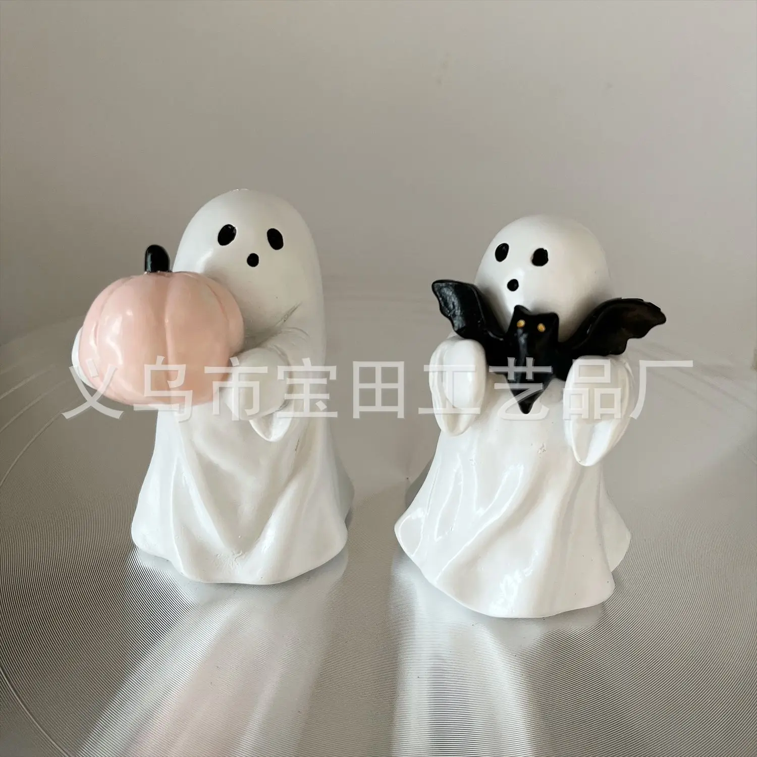 

Creative Halloween cute ghost cuddle Powder pumpkin Bat resin statue Halloween decoration