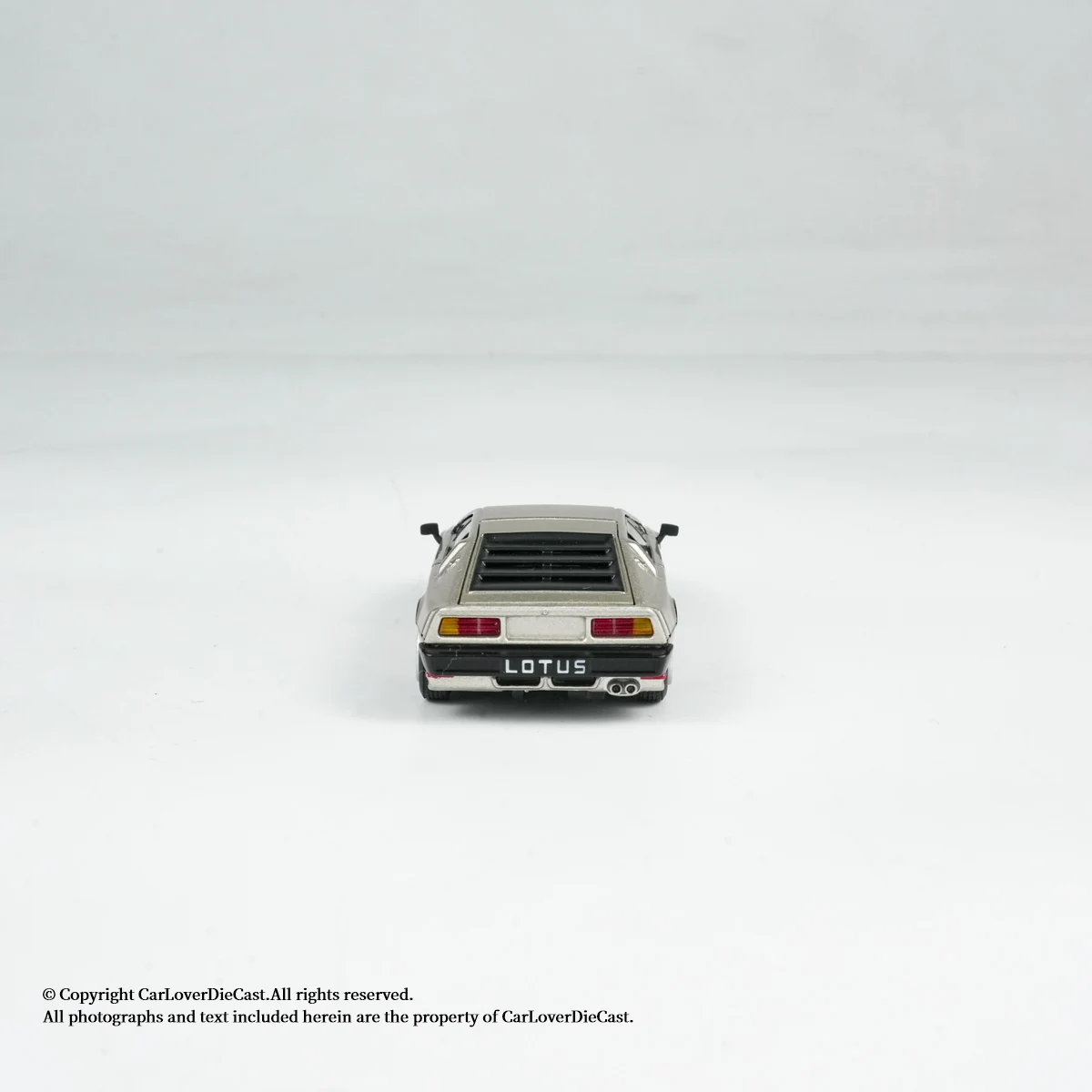 سيارة نموذج سيارة MINIGT TSM 1:64 لا تُنسى 1109 Lotus Esprit Diecast #1