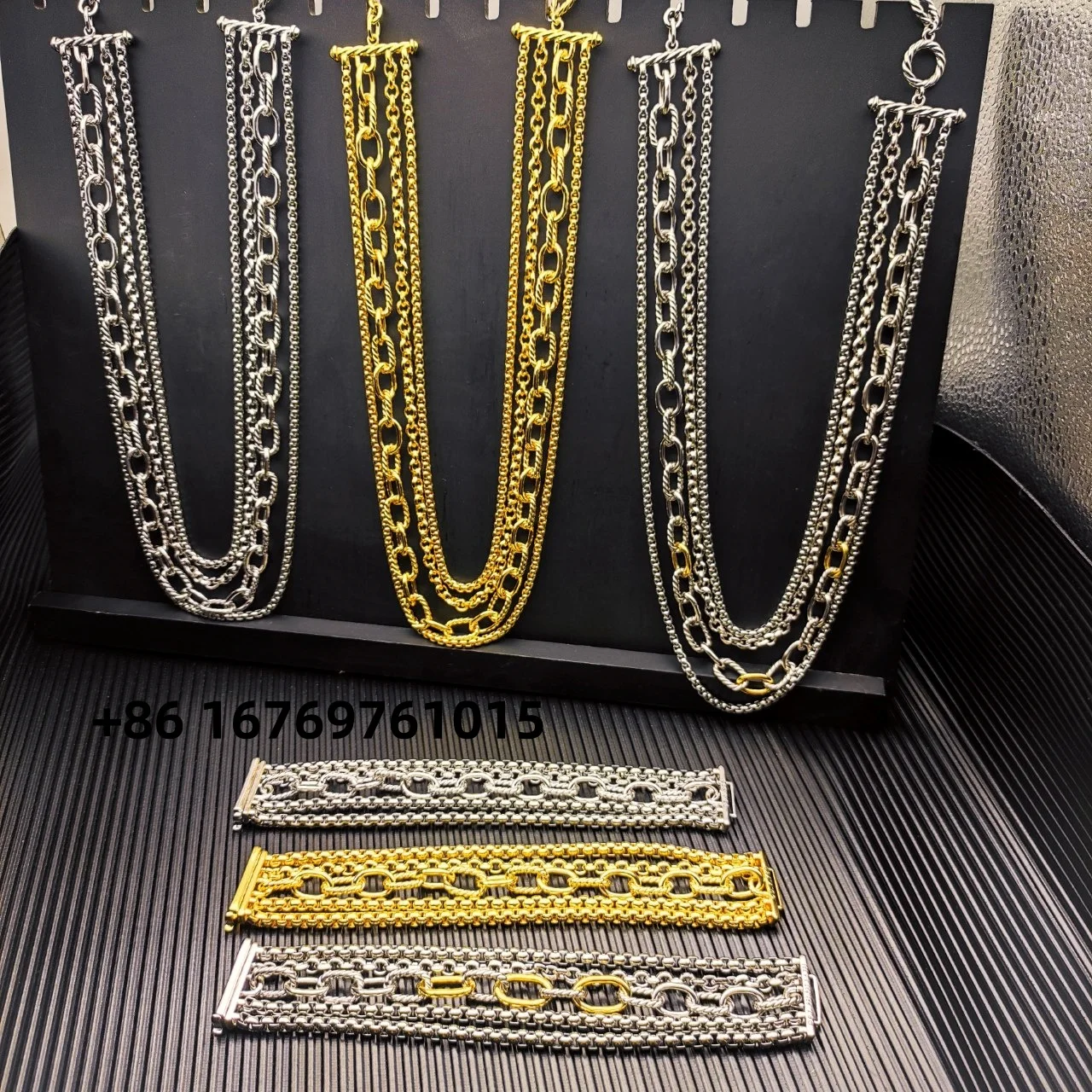 

2025 New High-Quality Christmas Elegant Multi-Row Chain Necklace and Bracelet Set Suitable for Both Men and Women