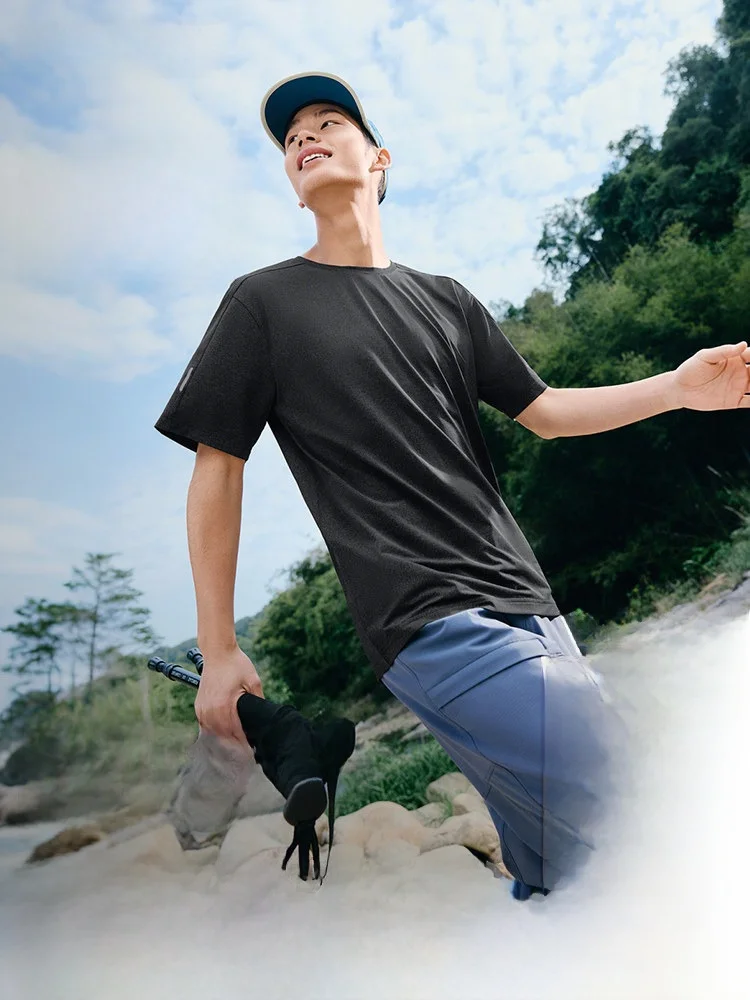 

Banana Le 2025 New Men's T-irt Qui Dry Cool Lightweight Outdoor Running Sports ort Sve Breathable Faion Urban Sle