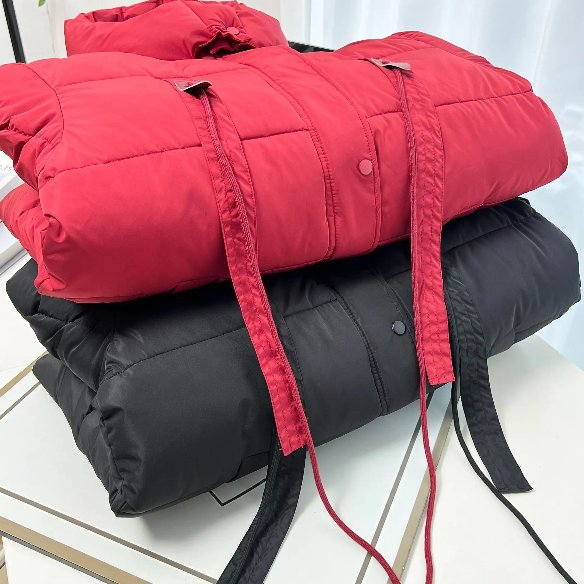 XXXXXXL موضة حجم كبير سترات نسائية شتاء جديد غير رسمي مقنع الشريط وسادة مبطنة متعددة الاستخدامات وسميكة معاطف دافئة 2534