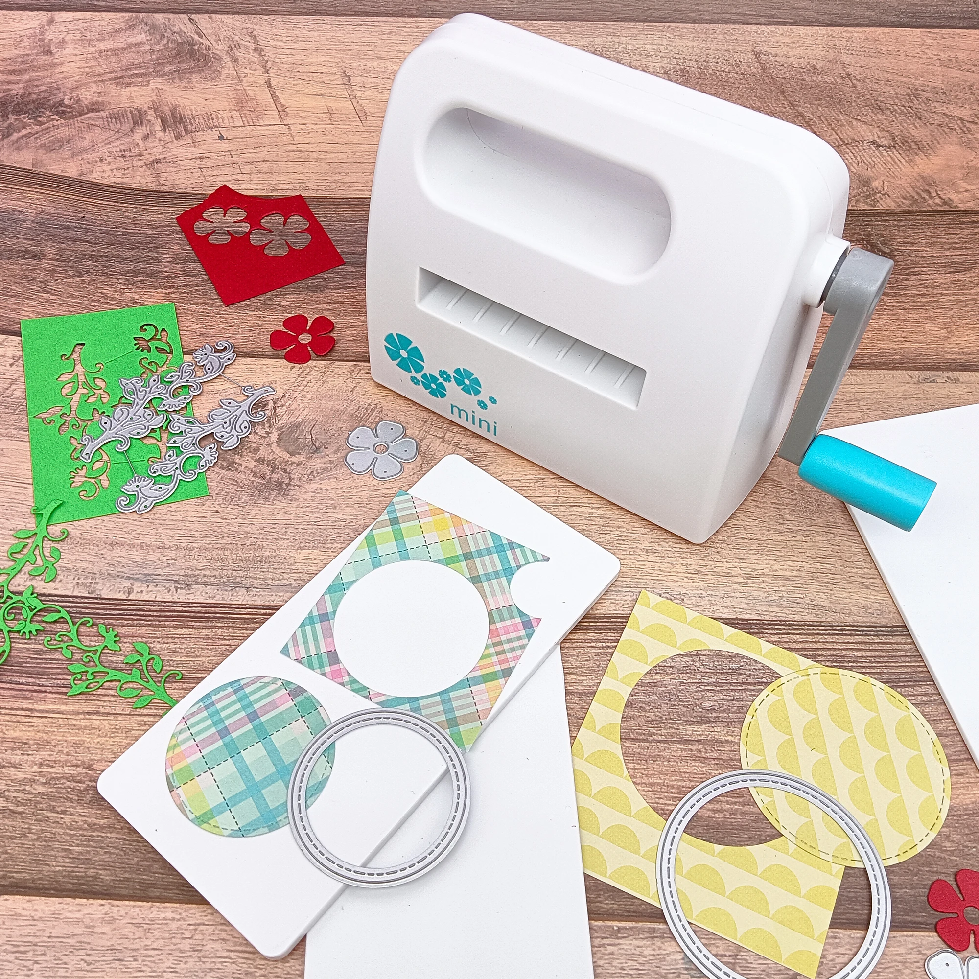 Mini Metal Cut Die Mamchine Embosssing Folder for Die Cut Paper Craft Scrapbook