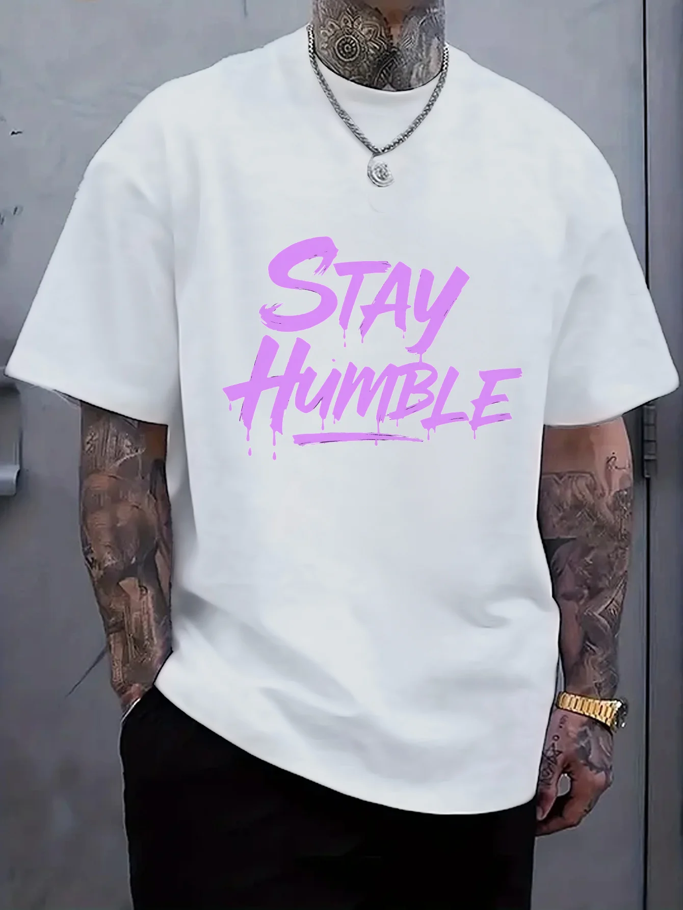 

Мужская негабаритная футболка с принтом граффити Stay Humble, повседневная белая футболка с розовыми надписями, удобная повседневная футболка